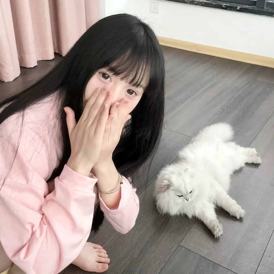 热门明星易烊千玺